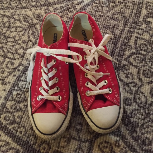 Red converse chuck Taylor all star