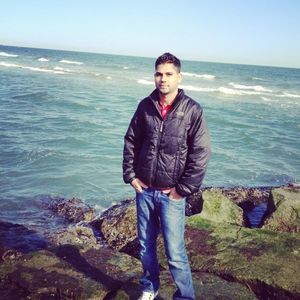 Meet your Posher, Saqib