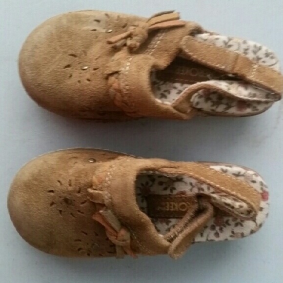 Brown mule shoes