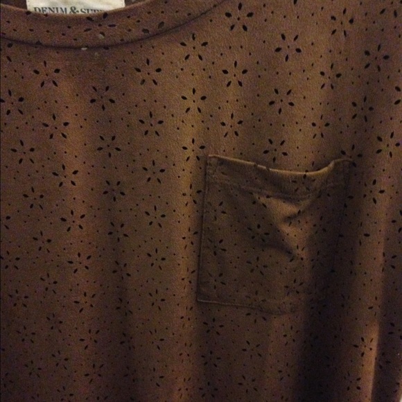 Nice short sleeve shirt for fall weather - Picture 2 of 2