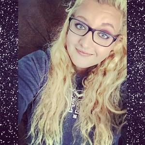 Meet your Posher, Cassandra