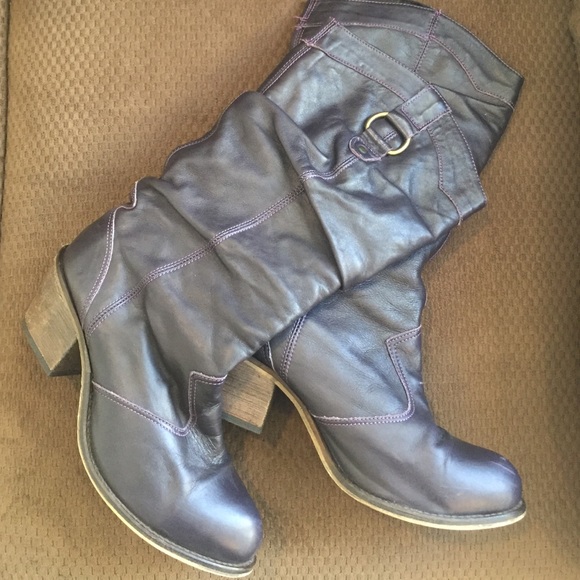 Steve Madden boots - dark plum - size 10 (fits 9)