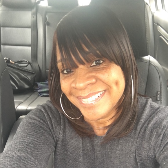 Meet your Posher, Michele - Picture 1 of 1