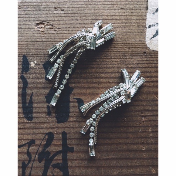 Vintage crystal drop earrings