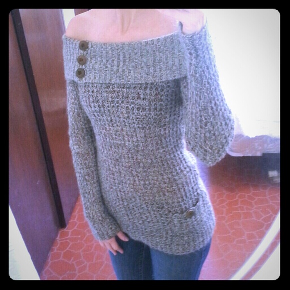 Cozy off the shoulder top size M.