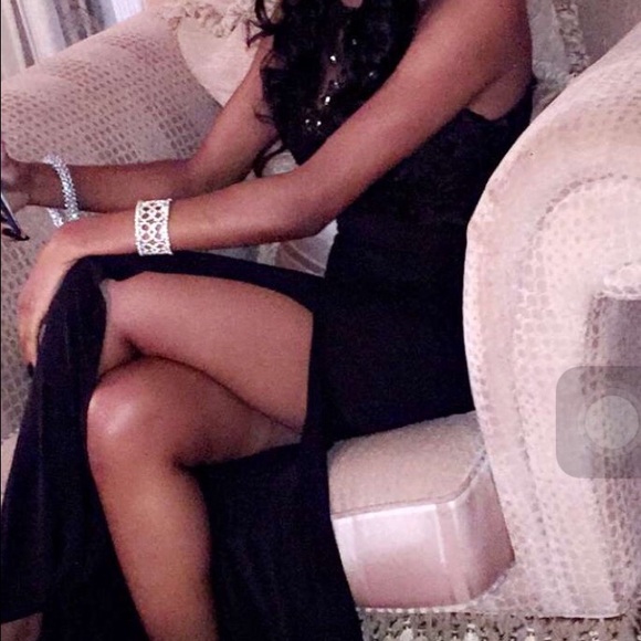 Black prom dress
