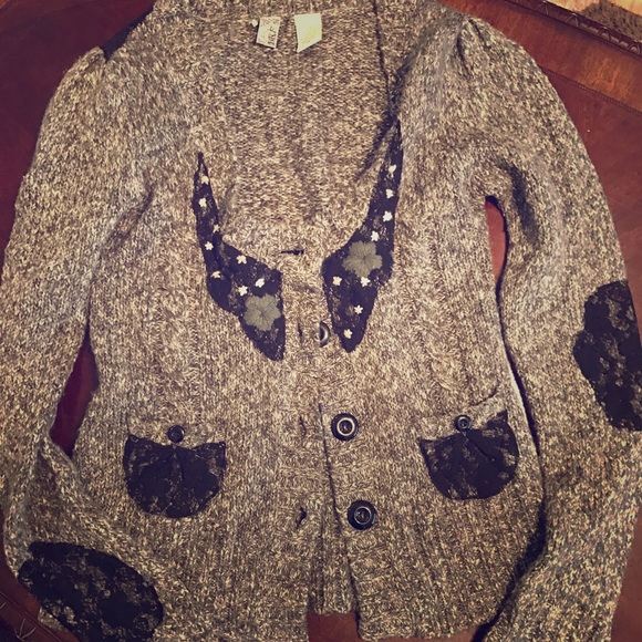 BKE cardigan 👚