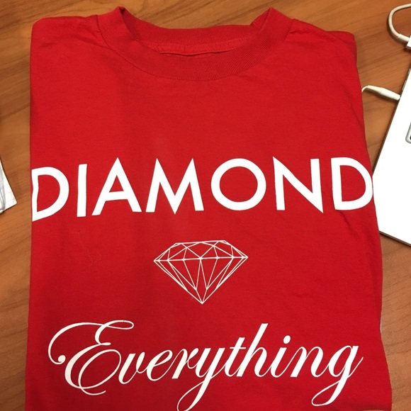 Tee shirt , red diamond shirt