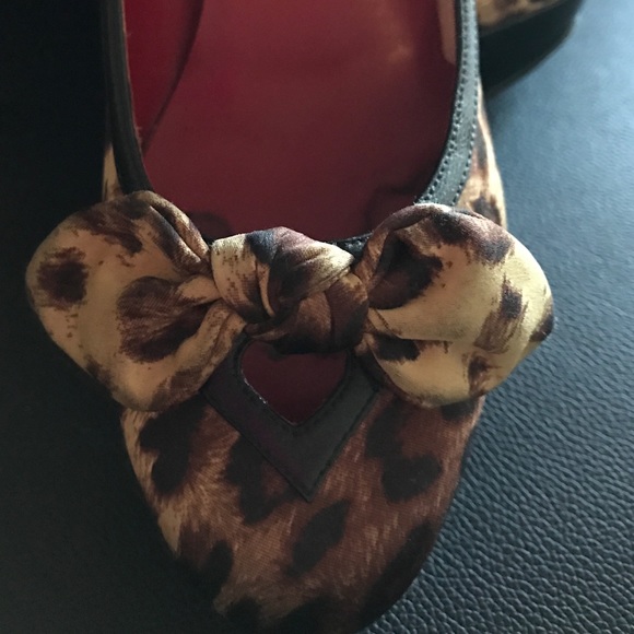 Leopard print Guess heels - Picture 3 of 4