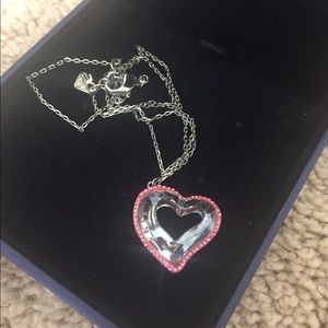 Sworovski heart necklace