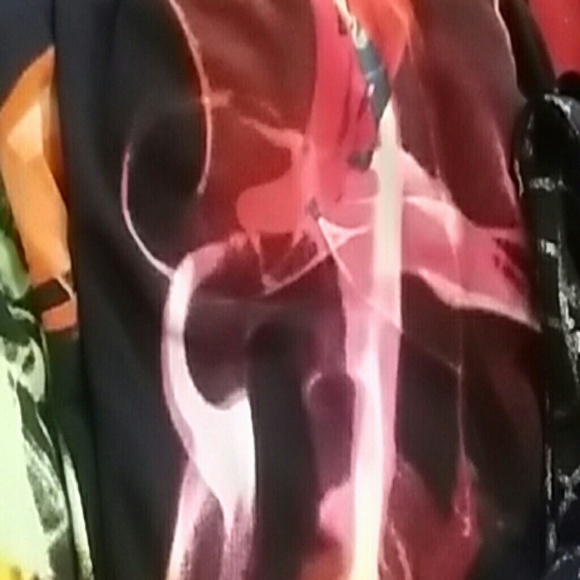 ?? 6 for  $6 ??MIX & MATCH GIRLY LEGGINGS ?? - Picture 2 of 4