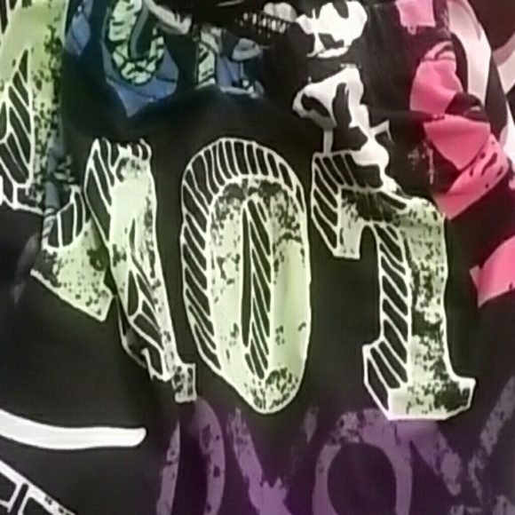 ?? 6 for  $6 ??MIX & MATCH GIRLY LEGGINGS ?? - Picture 3 of 4