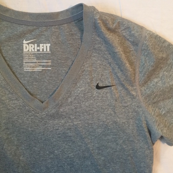 Gray Nike v-neck t-shirt. new without tags
