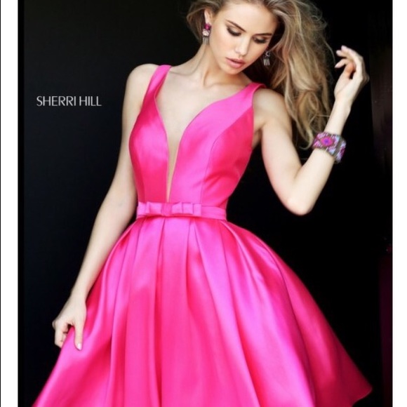 NWT Sherri Hill Size 4