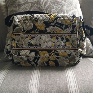 ‼️Final Price‼️Vera Bradley Messenger Bag