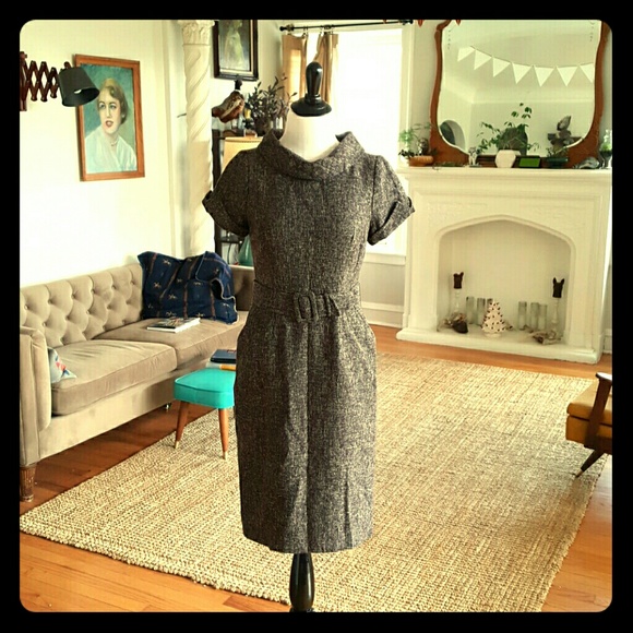RETRO madmen style tweed dress with pockets.
