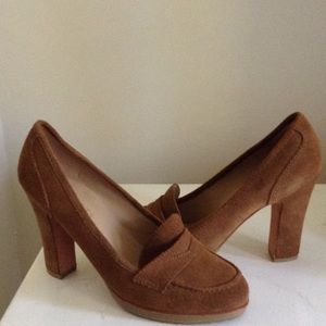 💥FINAL PRICE DROP💥TALBOTS suede heeled loafers