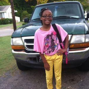 Meet your Posher, Gloria