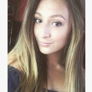 Meet your Posher, Iz