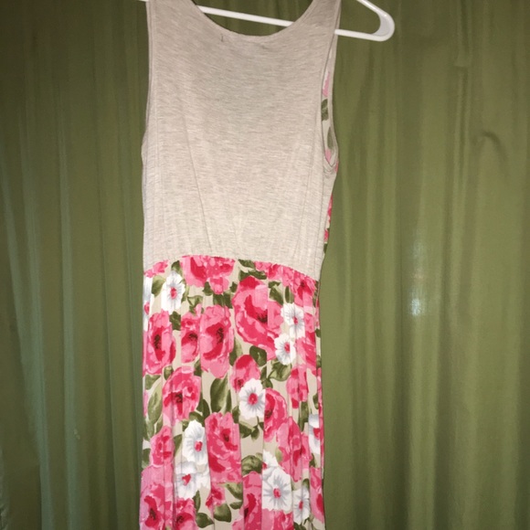 Forever 21 sun dress - Picture 2 of 3
