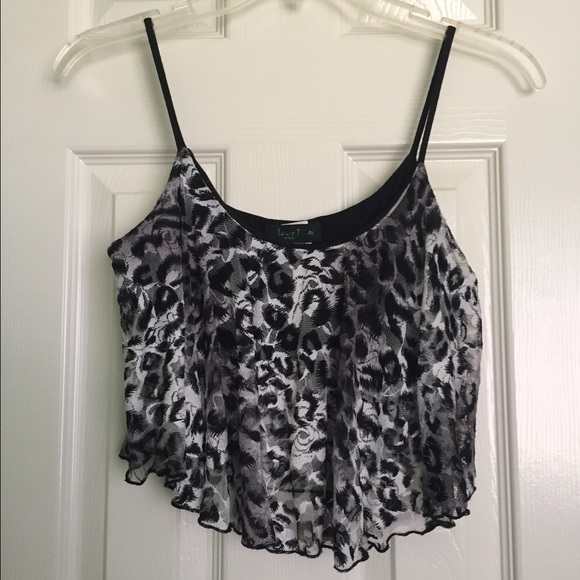 Crop top