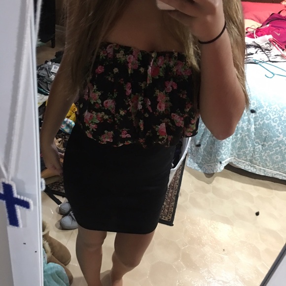 Floral tight dress - Picture 2 of 2