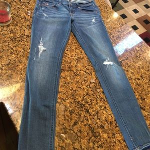 HOLLISTER distressed skinny jeans