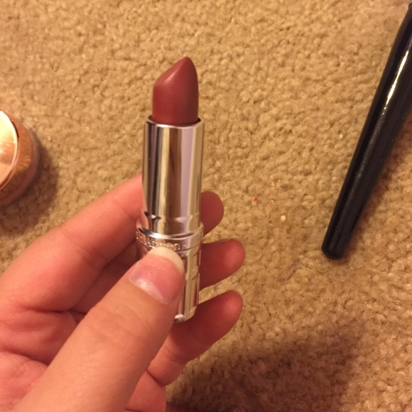 Make up bundle! - Picture 2 of 3