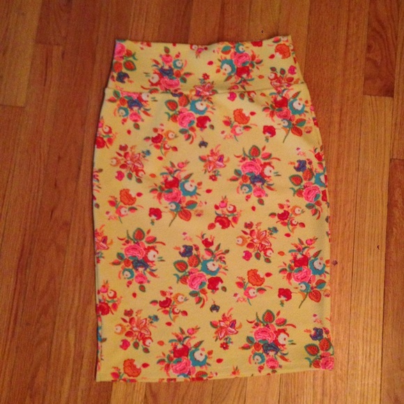 LuLaRoe Cassie Skirt