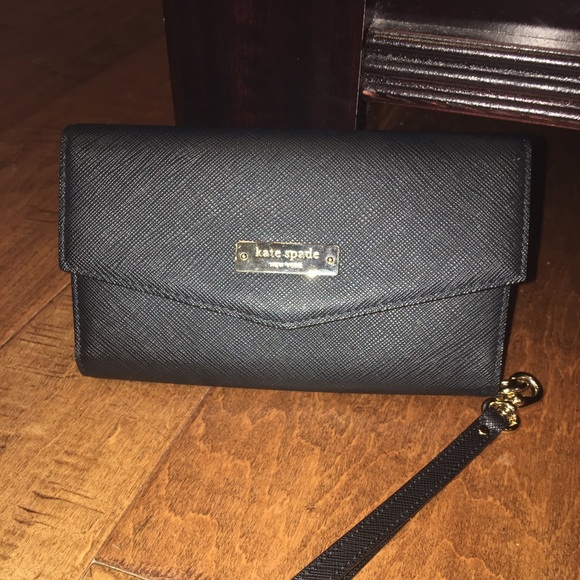 Kate Spade ♠️ Black Wristlet (fits iPhone 6 Plus)