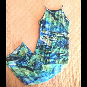 Maxi dress sz 6. Beautiful colors