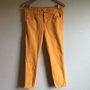 💫1 hour sale💫Yellow Free People skinny jeans
