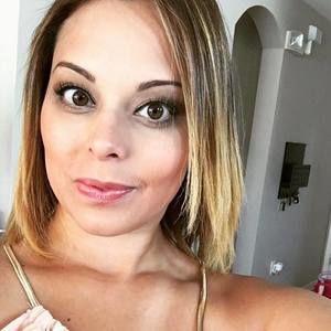 Meet your Posher, Deborah