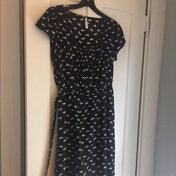 M Xhilaration Horse Dress w/tie back. Worn once.