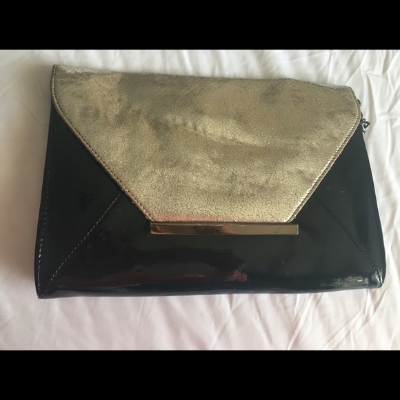 Aldo clutch