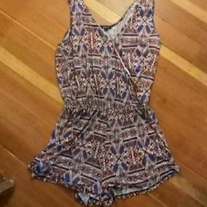 V neck abstract Romper