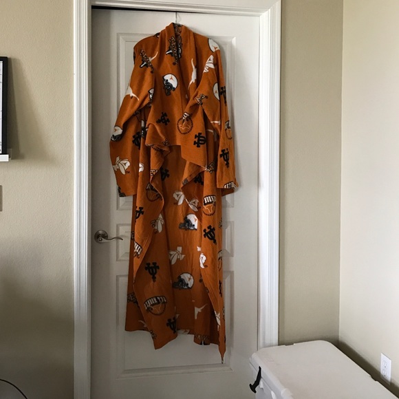 University of Texas Longhorns UT light snuggie