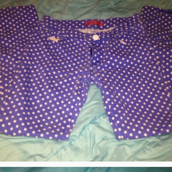 Bundle - Picture 2 of 2