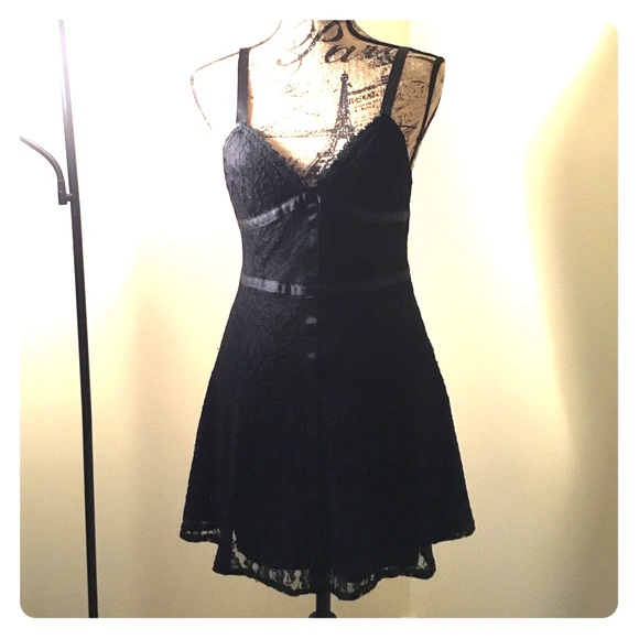 Black lace dress