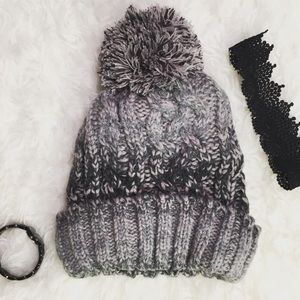Chic Woolen Yarn Ball Embellished Knitted Beanie