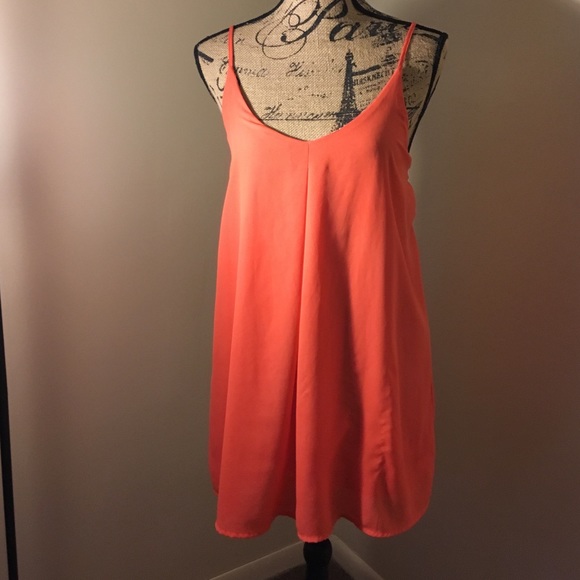 Salmon/orangey dress