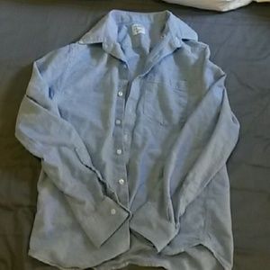Old navy classic fit chambray shirt