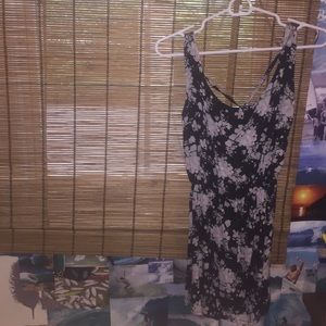 brand Melville backless floral dress