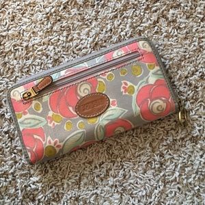 Fossil wallet flowers