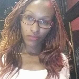 Meet your Posher, Simone