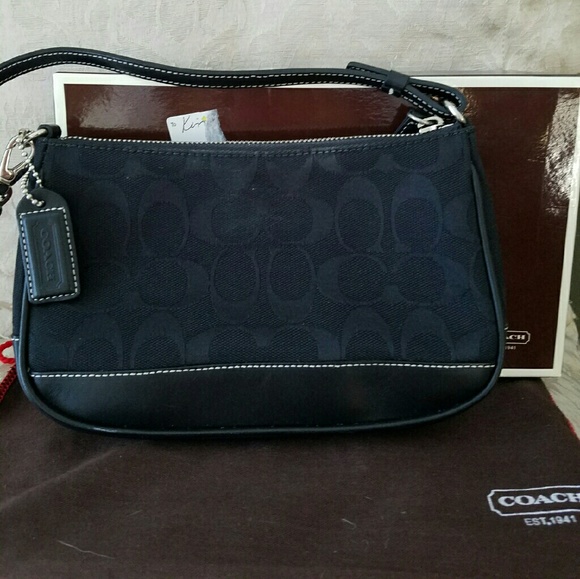 Coach Signature Baguette