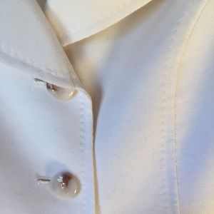 Talbots Jackets & Coats - ✨White Blazer w/ Pearl Buttons Talbots Jackets & Coats - ✨White Blazer w/ Pearl Buttons