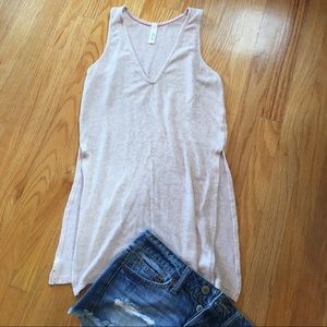 Sleeveless Pale Pink V Neck Top