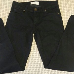 Free people size 25 Black skinnys