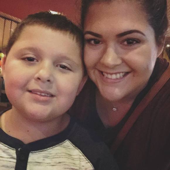 Meet your Posher, Brooke